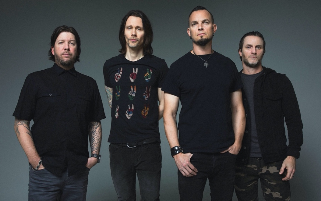 Lanza Alter Bridge su sencillo “Last Rites”