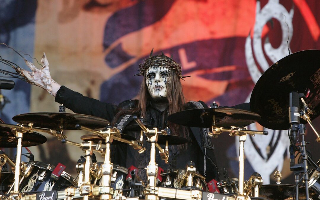 Músicos lamentan la muerte de  Joey Jordison